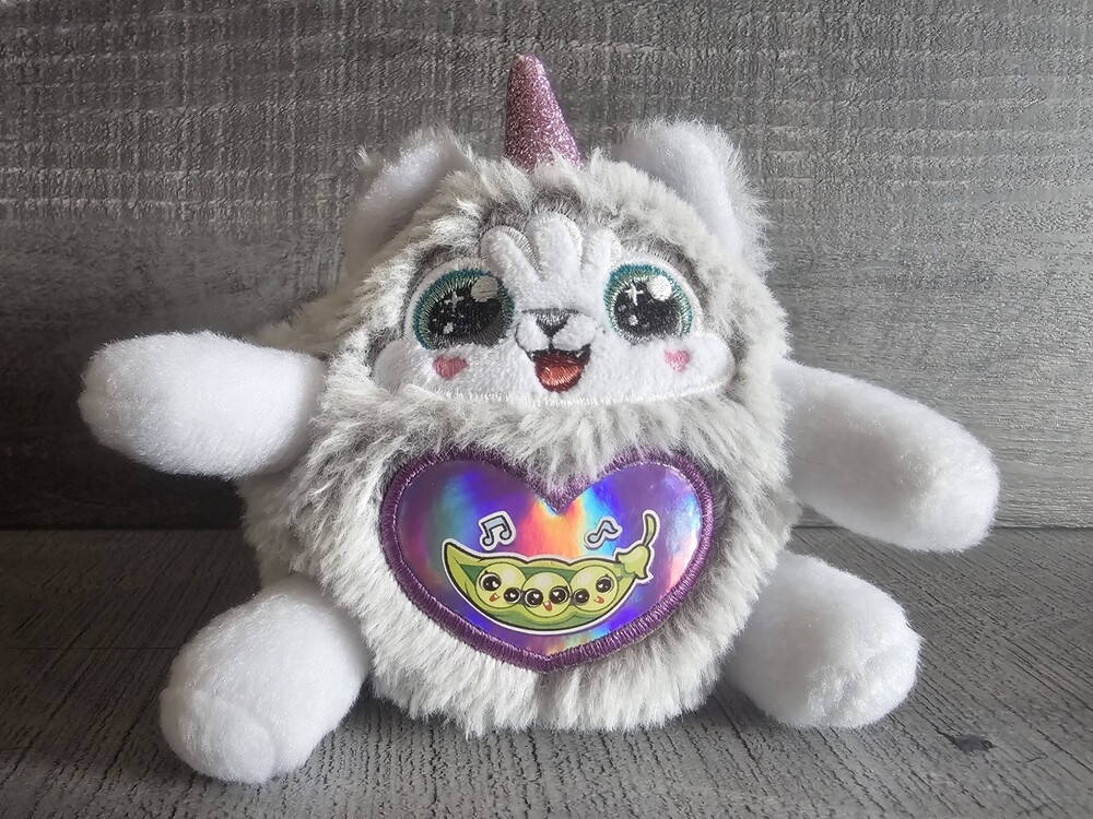 Zuru Rainbocorns Surprise Series 3 Sparkle Heart Puppy Peas 4" Plush Toy